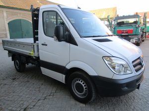 Fuhrpark - 103 Mercedes Benz 2-Achs-Pritsche mit Ladekran