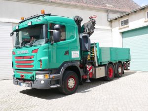 Fuhrpark: 104 Scania 3-Achs Ladekran
