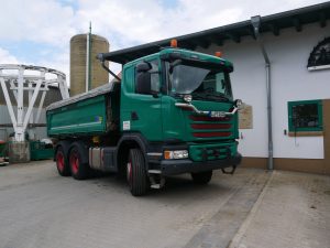 Fuhrpark: 94 Scania-3-Achs Kipper