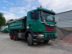 Fuhrpark: 94 Scania-3-Achs Kipper