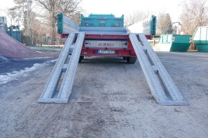 galerie-schmid-tandem-kipper-mit-auffahrrampe-03