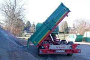 galerie-schmid-tandem-kipper-mit-auffahrrampe-06